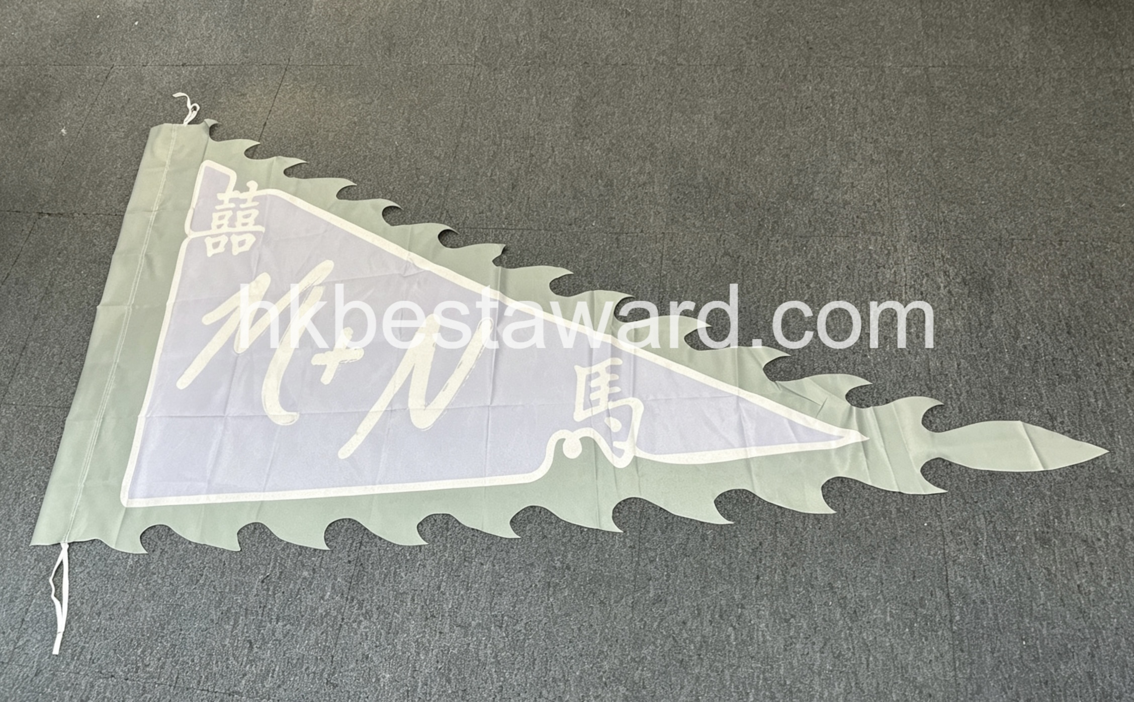 旗幟在大型活動中不可或缺的品牌視覺樞紐